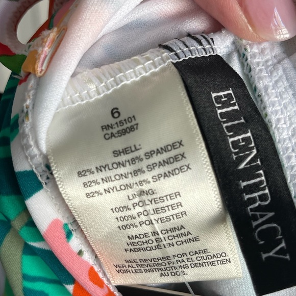 Ellen Tracy swimsuit size 6 - Picture 3 of 3